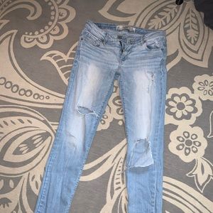 Abercrombie & Fitch Women’s Skinny Ripped Jeans